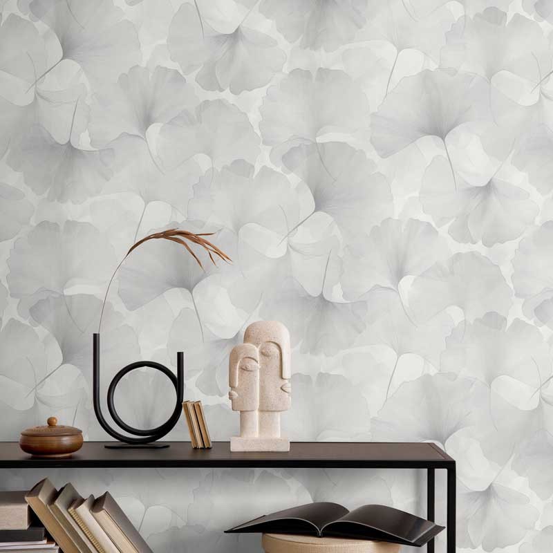 Fotografía en detalle de Papel pintado HOJAS GINKGO GRIS PERLADO de Servicat Pinturas